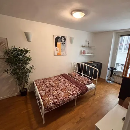 Apartman Studio-centre De Párizs